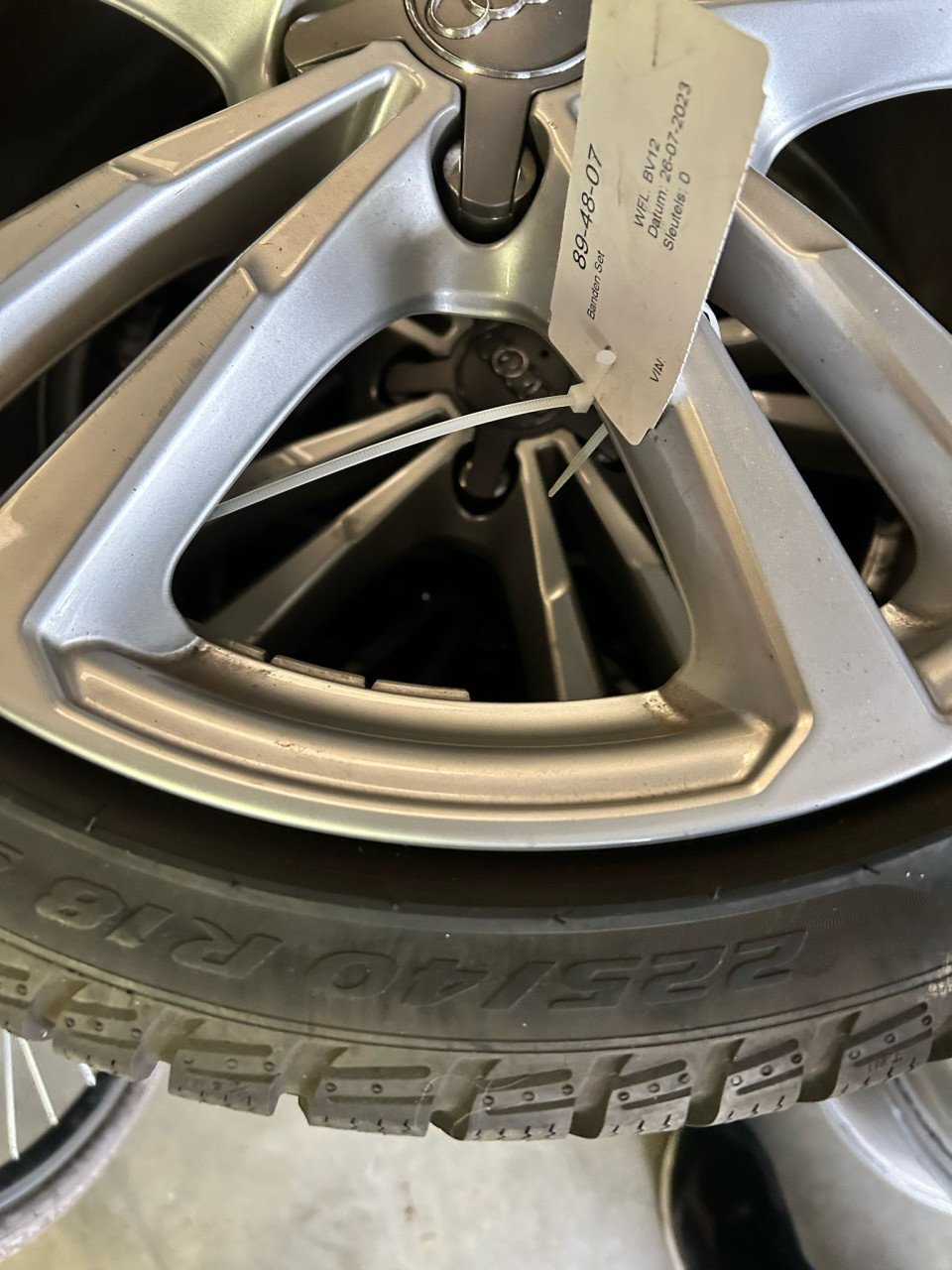 AUDI VELGEN - PIRELLI SOTTOZERO BANDEN