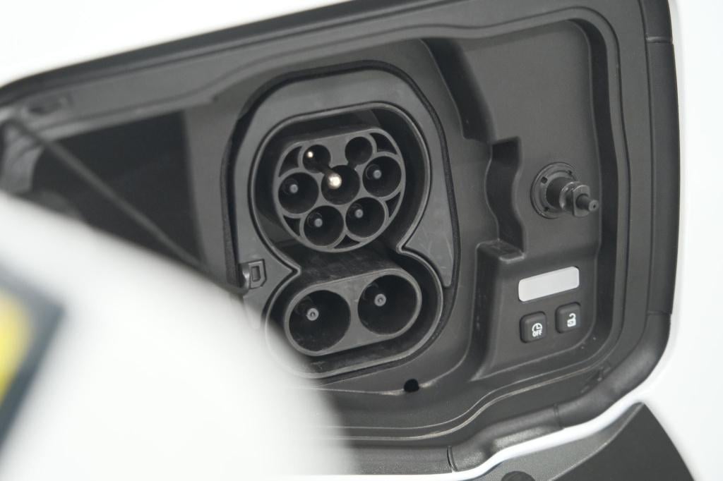 Renault 4 comfort range iconic 52 kwh | pack advanced driving assist | adap