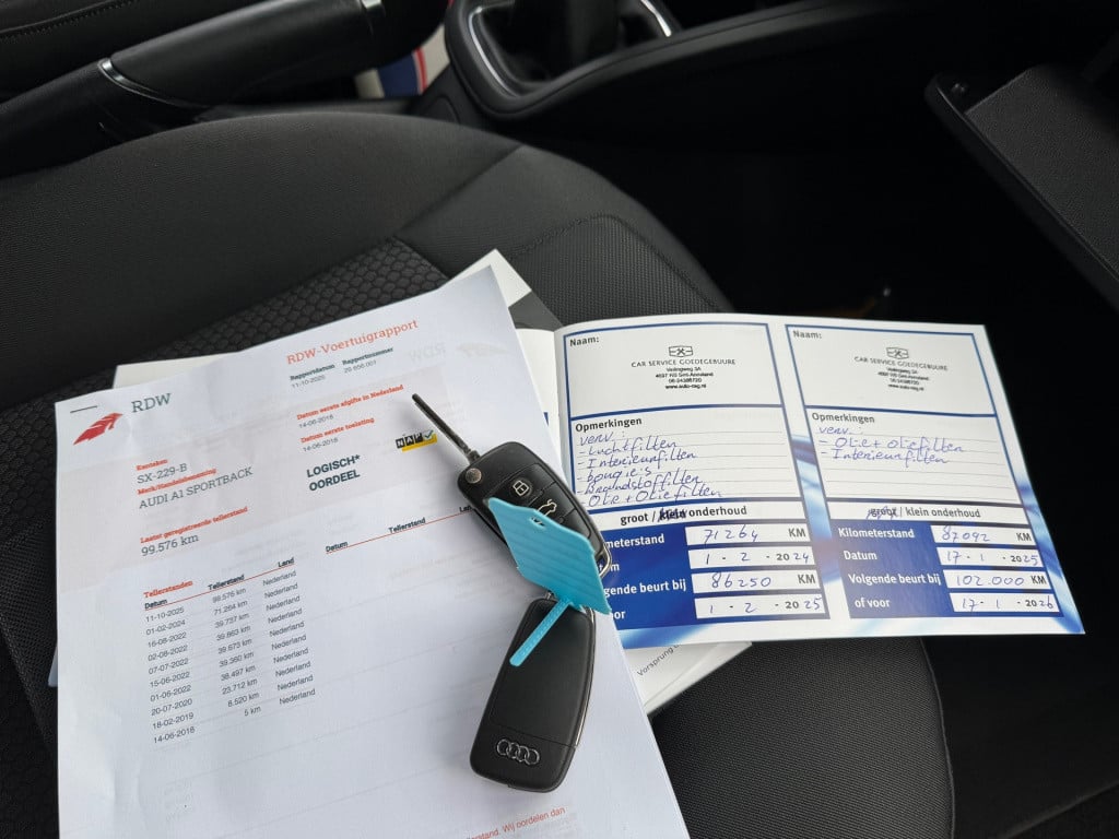Audi A1 Sportback 1.0 tfsi s-line * navigatie * cruise control * nap
