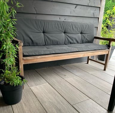 Teak bank 2 meter plus kussens.