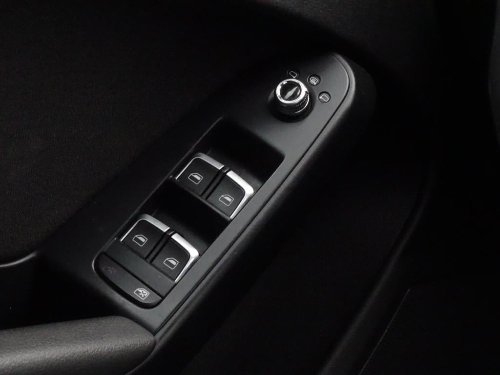 Audi A4 avant 1.8 tfsi business edition | navi | bluetooth | trekhaak afn.