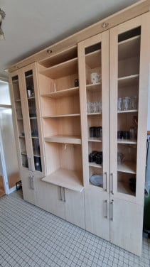 Buffetkast met sloten en verlichting
