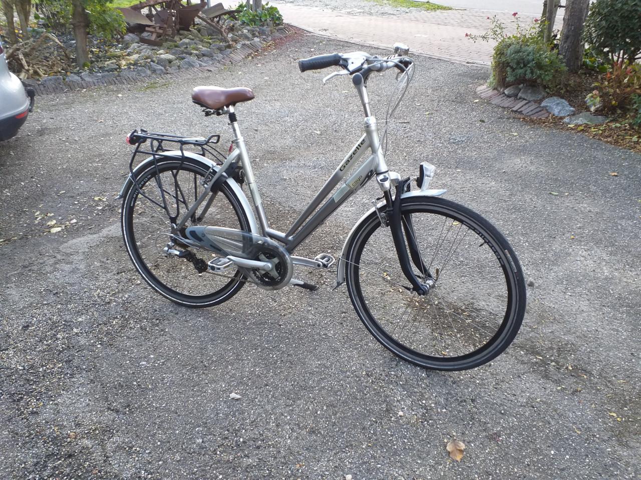 """"MOOIE GAZELLE DAMESFIETS IN PRIMA STTAAT""