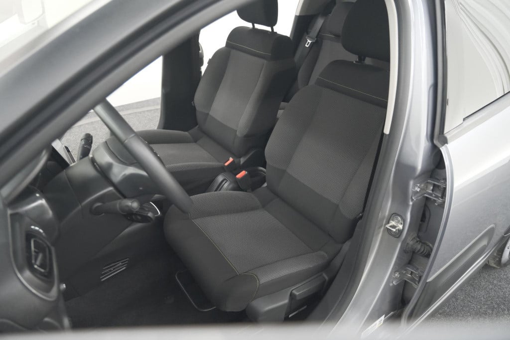 Citroen C3 puretech 110 eat6 max | parkeersensoren | apple carplay | 16 inc