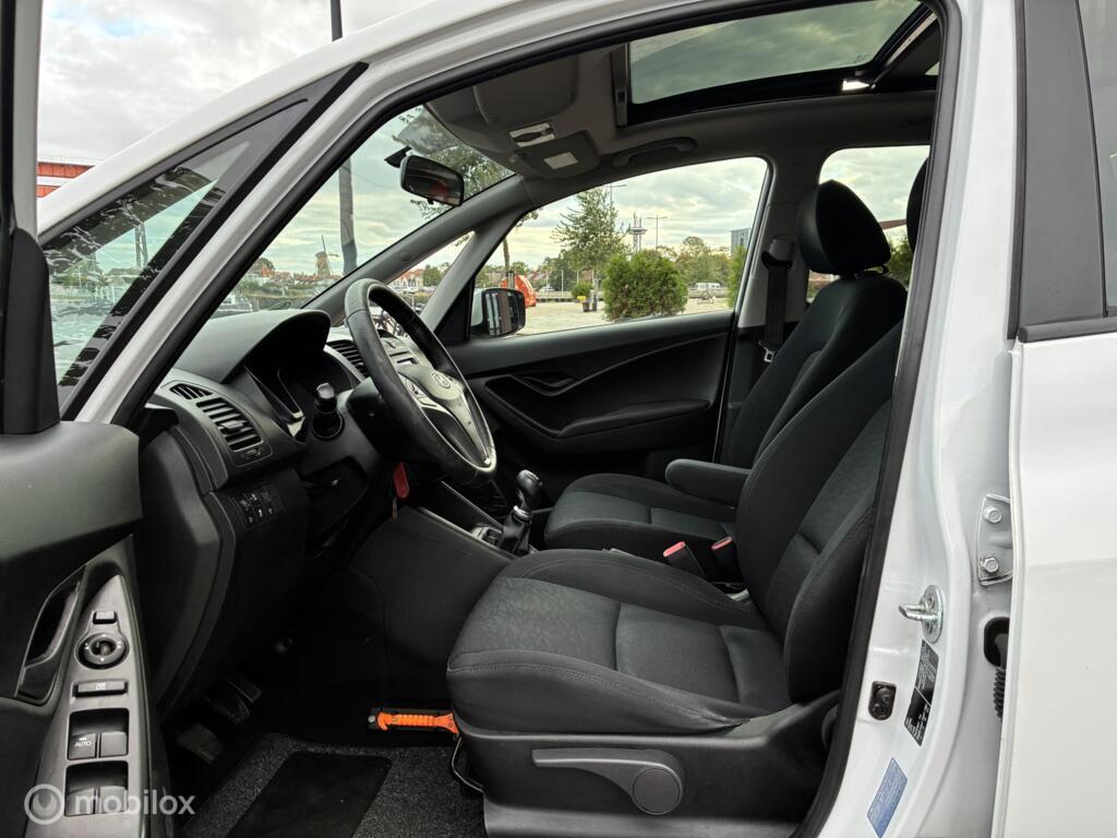 Hyundai ix20 1.4i i-Drive Panorama Dak km149.108 Nap BJ2011