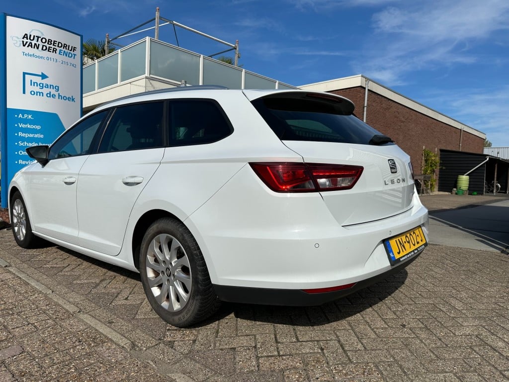 Seat Leon seat leon st 1.0 ecotsi style connect carplay camera dab+ led