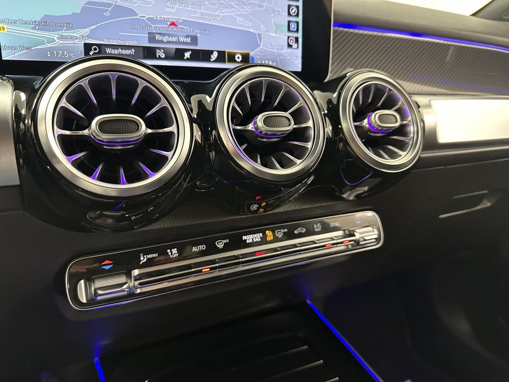 Mercedes-Benz Glb 200 amg premium pl. 7p. | memory | panoramadak | keyless 