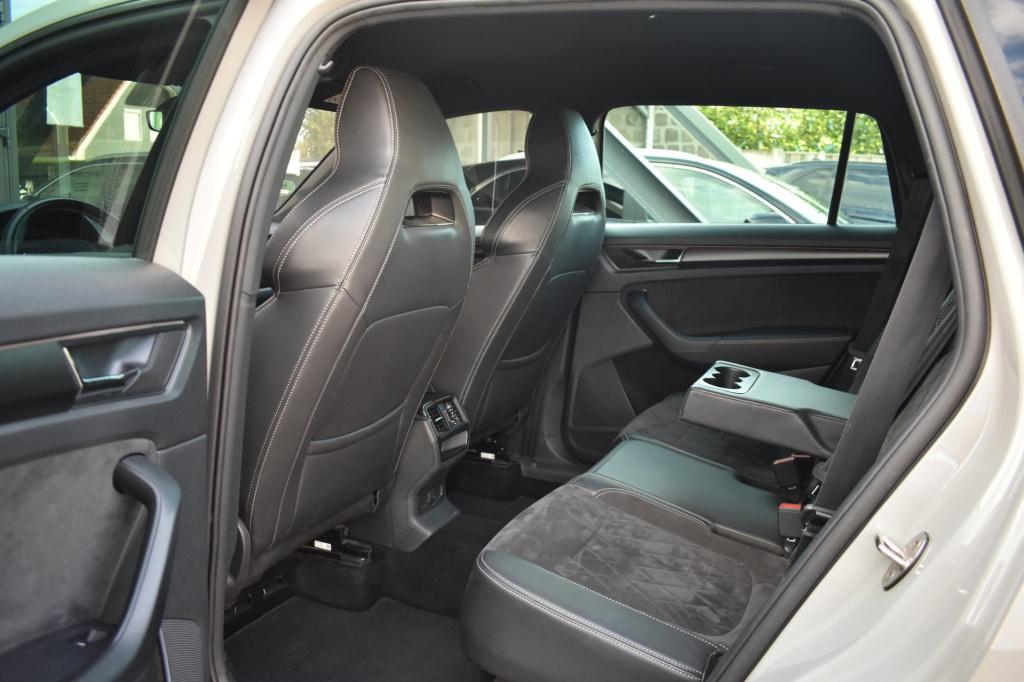 Skoda Kodiaq 1.5 tsi sportline | nap | camera | stoelverwarming | apple car