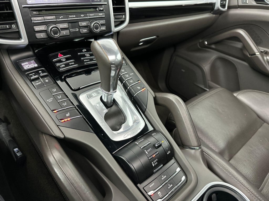 Porsche Cayenne 3.0 s e-hybrid panorama bose luchtvering trekhaak