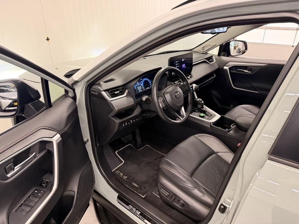 Toyota Rav4 2.5 hybrid awd adv. schuif-kanteldak - jbl - 360 - trekhaak