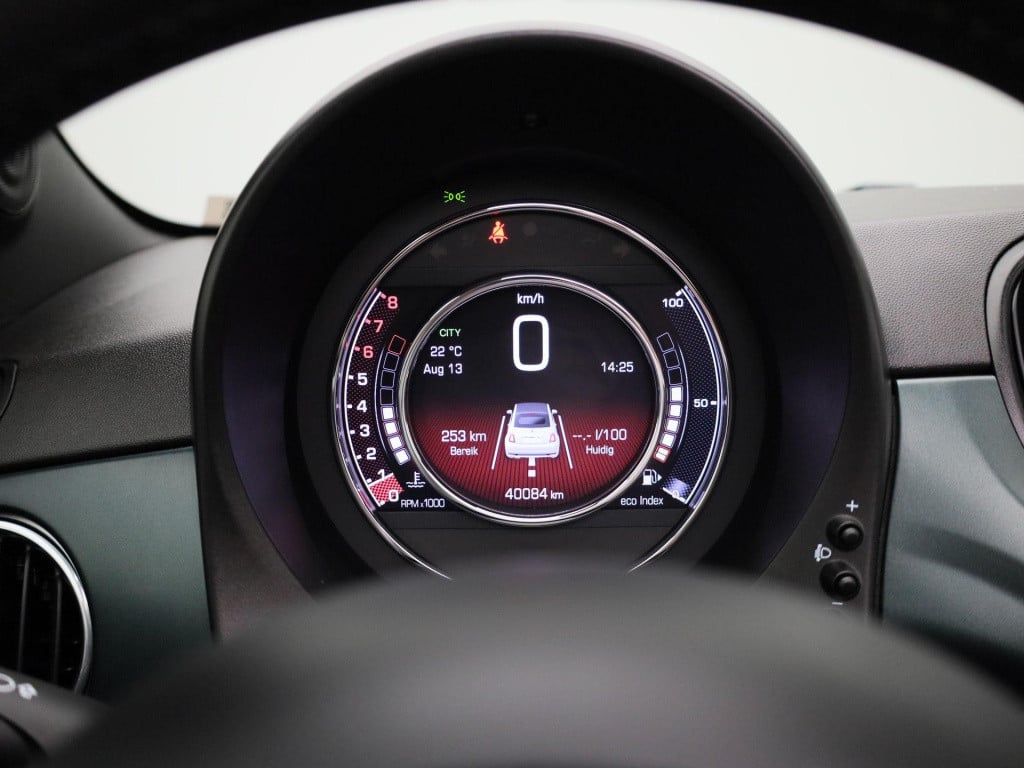 Fiat 500 C 1.0 hybrid rockstar | navigatie | climate control | side-skirts 