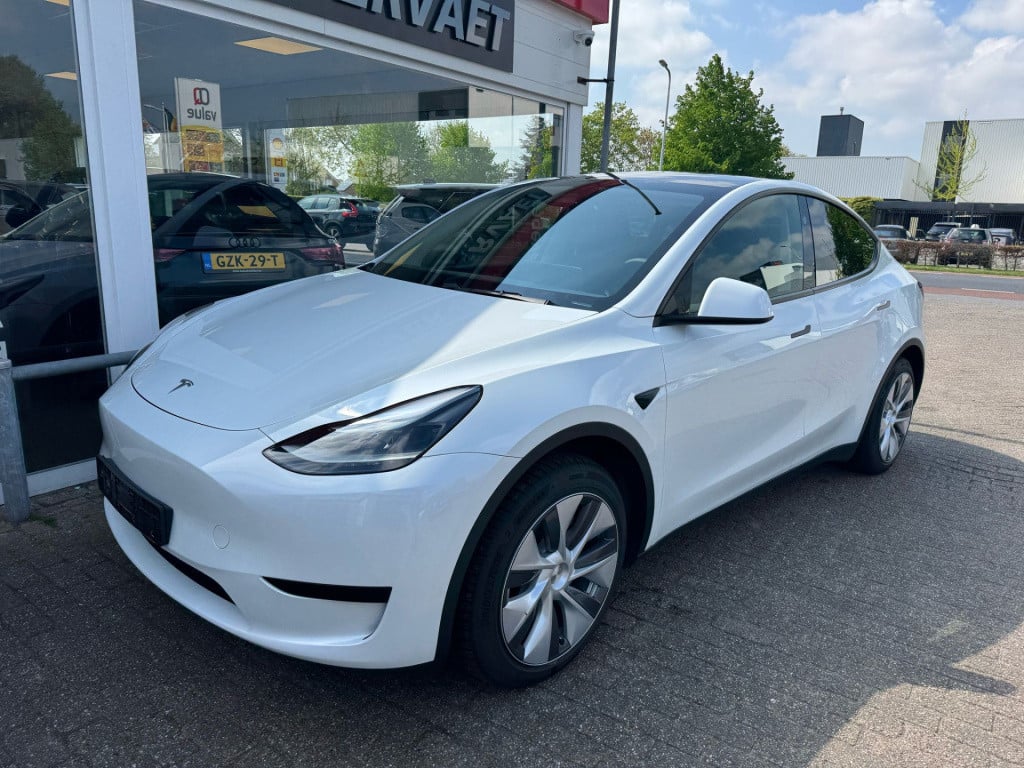 Tesla Model Y rwd 58 kwh