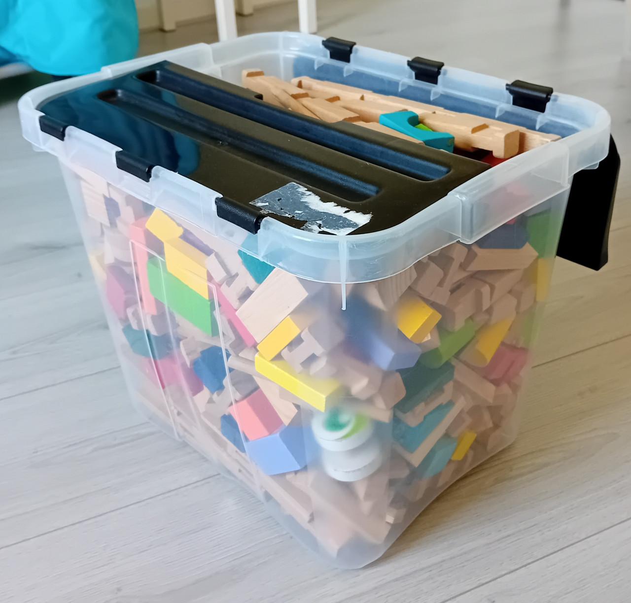 Opbergbox met houten blokken