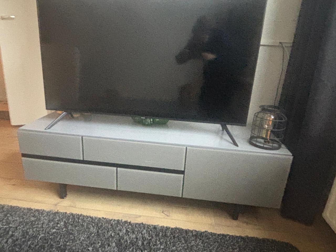 Tv meubel ( tv dressoir )