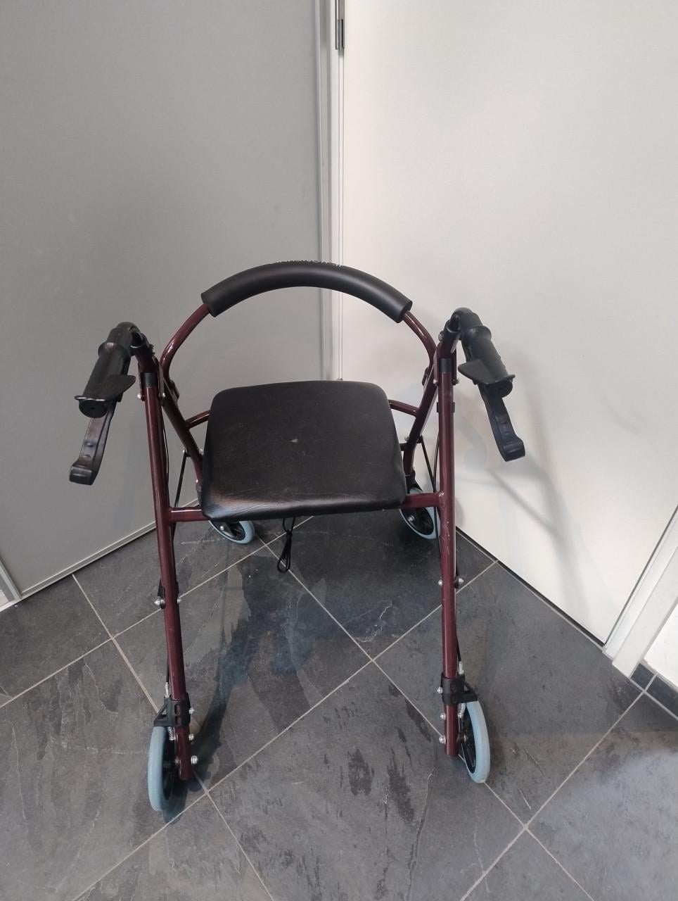 Rollator mobiclinic zeer netjes