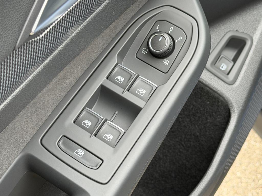 Volkswagen Golf 1.5 ehybrid gte 272pk | black style | trekhaak | iq light |