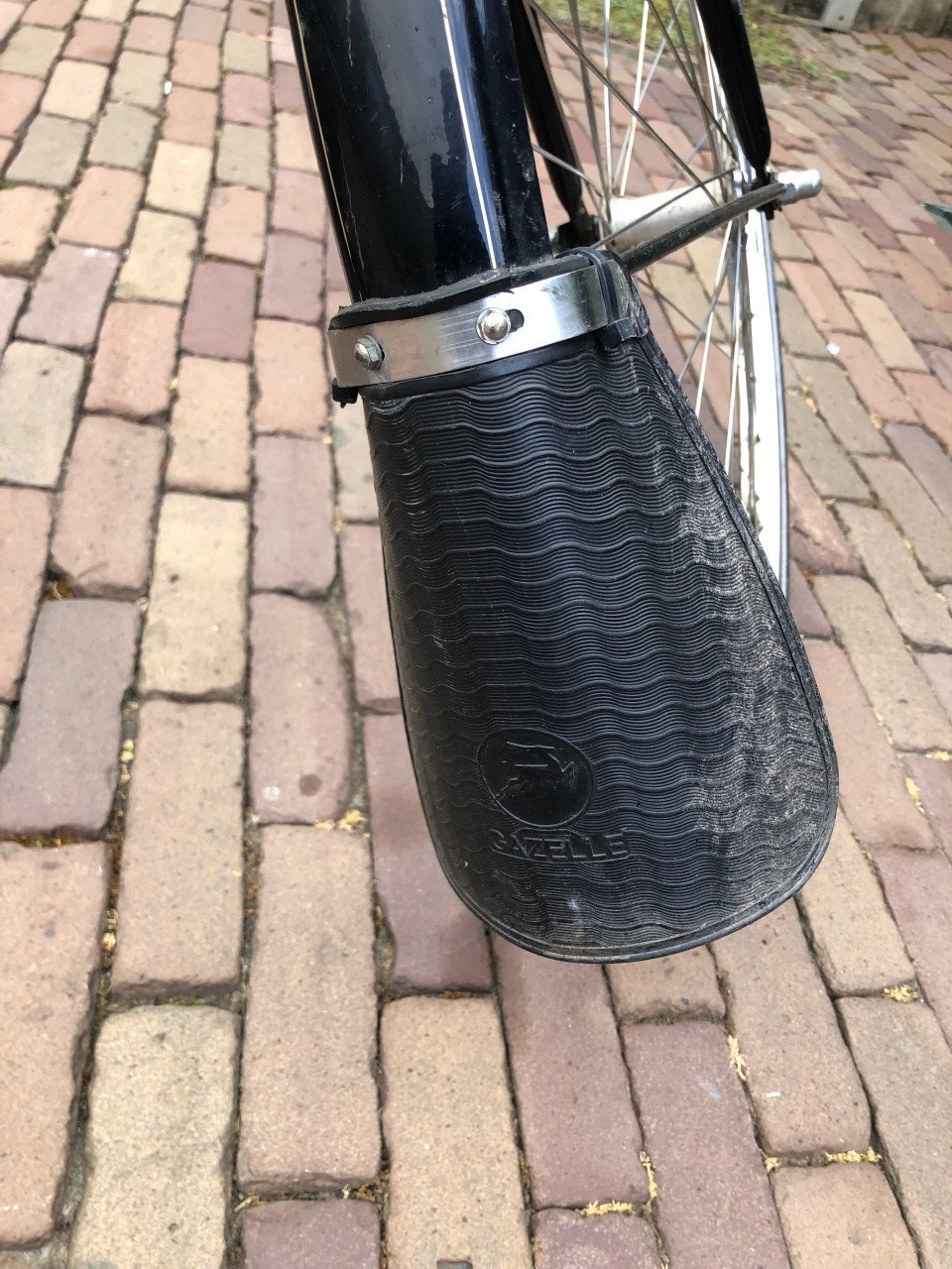 Zwarte Gazelle omafiest framehoogte 58 cm wielmaat 28 inch.