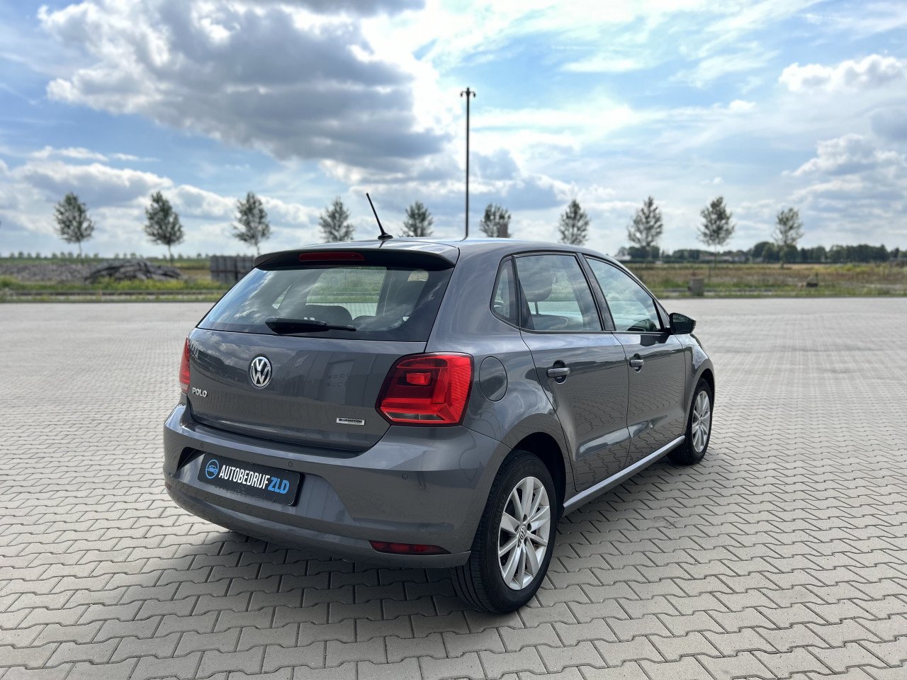 Volkswagen Polo 1.0 Comfortline Bluemotion/APK/AIRCO/PDC/