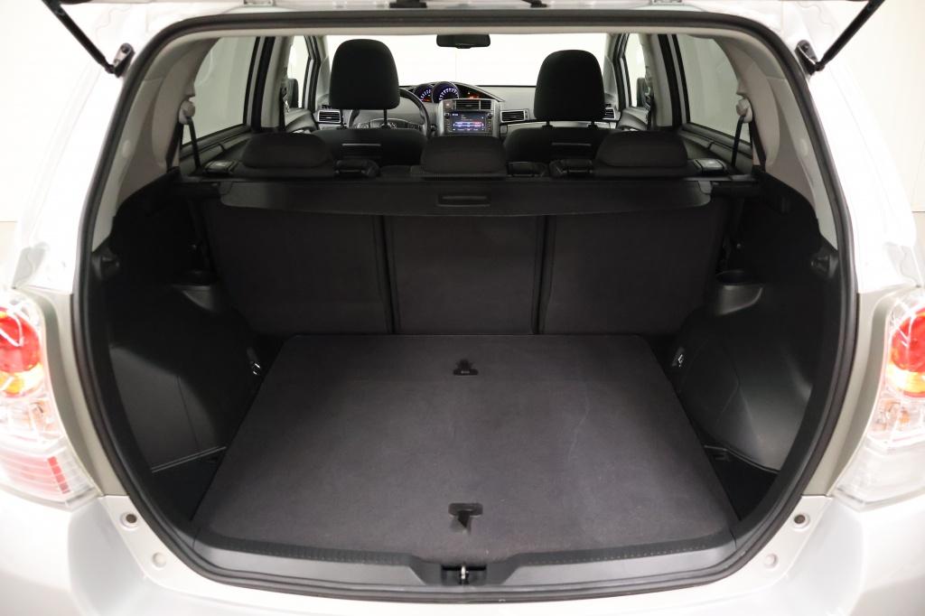 Toyota Corolla Verso 1.6 vvt-i skyv. ed.