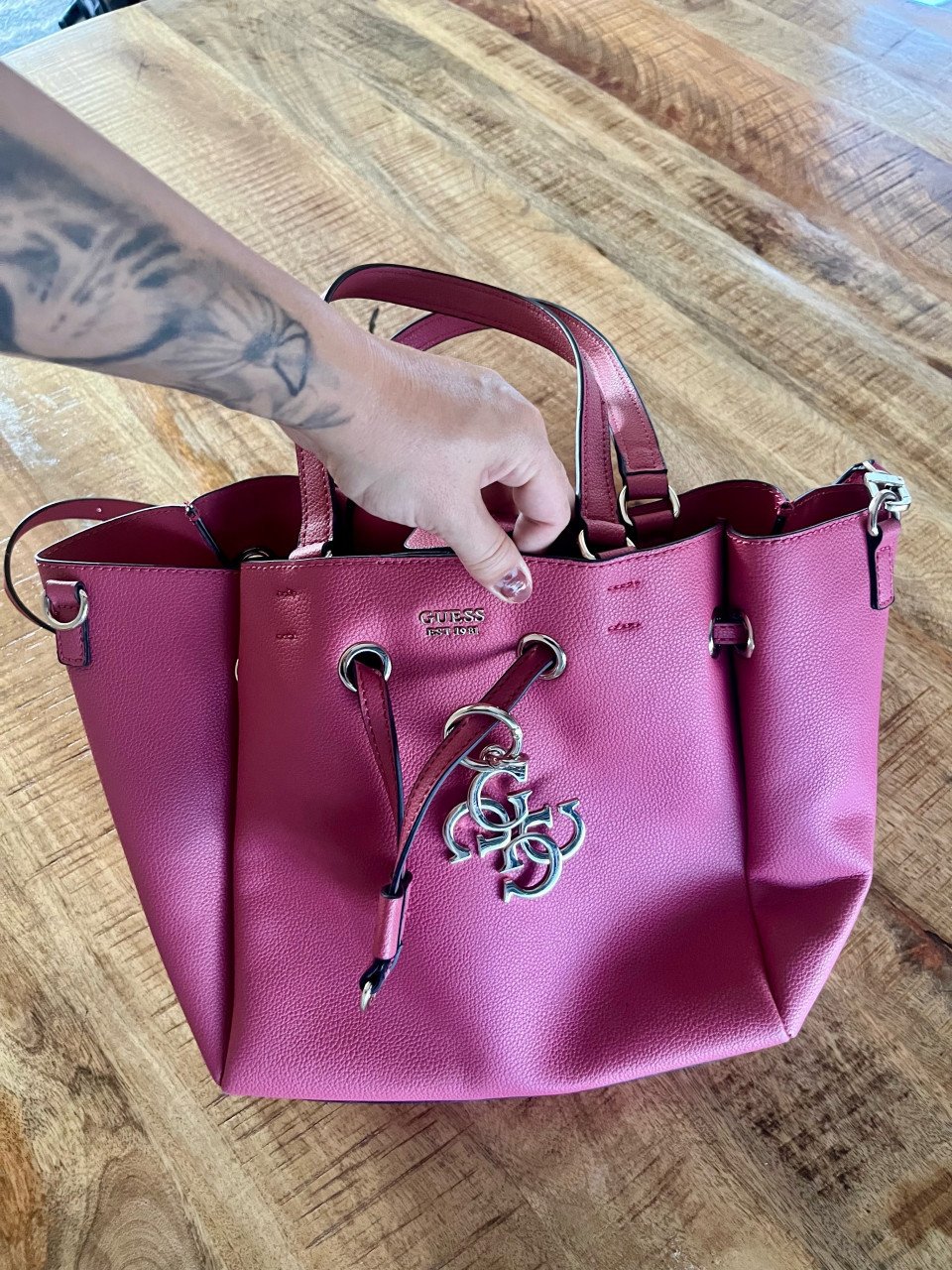 Guess tas zalm rose nieuw