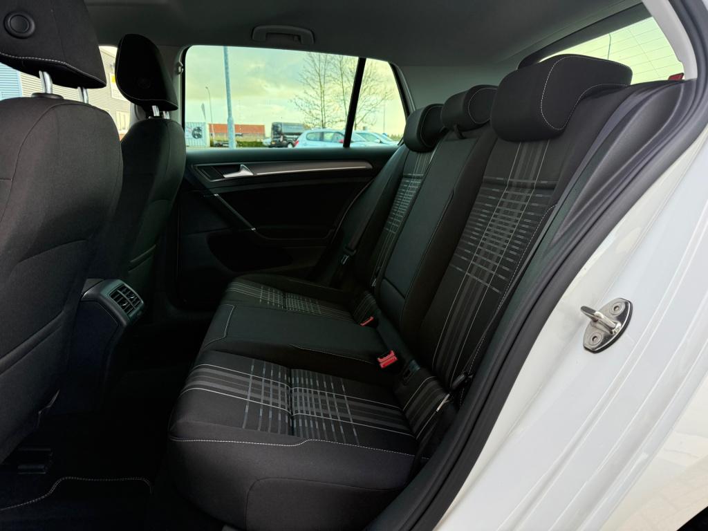 Volkswagen Golf 1.2 tsi business edition connected