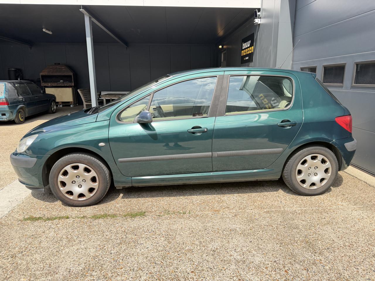Peugeot 307 1.6 16V XR 5DR 2001 Groen Apk Nap Trekhaak