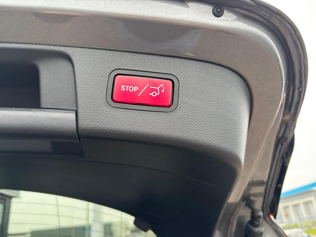 Mercedes-Benz Gla-klasse 180 122pk business solution, cruise control, elekt