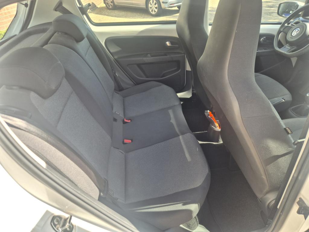 Volkswagen UP! 1.0 move up! bluemotion