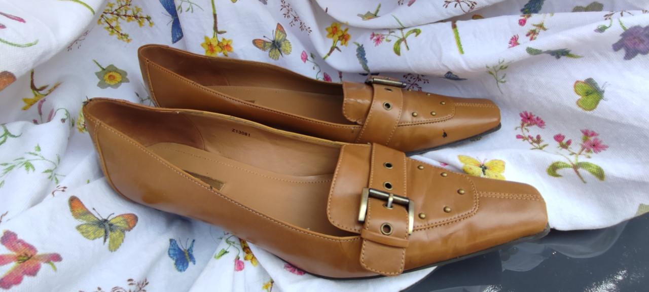 Dames Esprit pumps maat 42 (meer 43) weinig gedragen, cognac kleur
