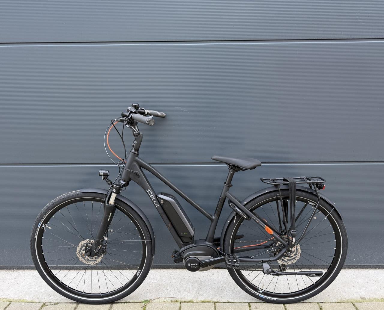 Stella Trekking middenmotor elektrische fiets 400WH