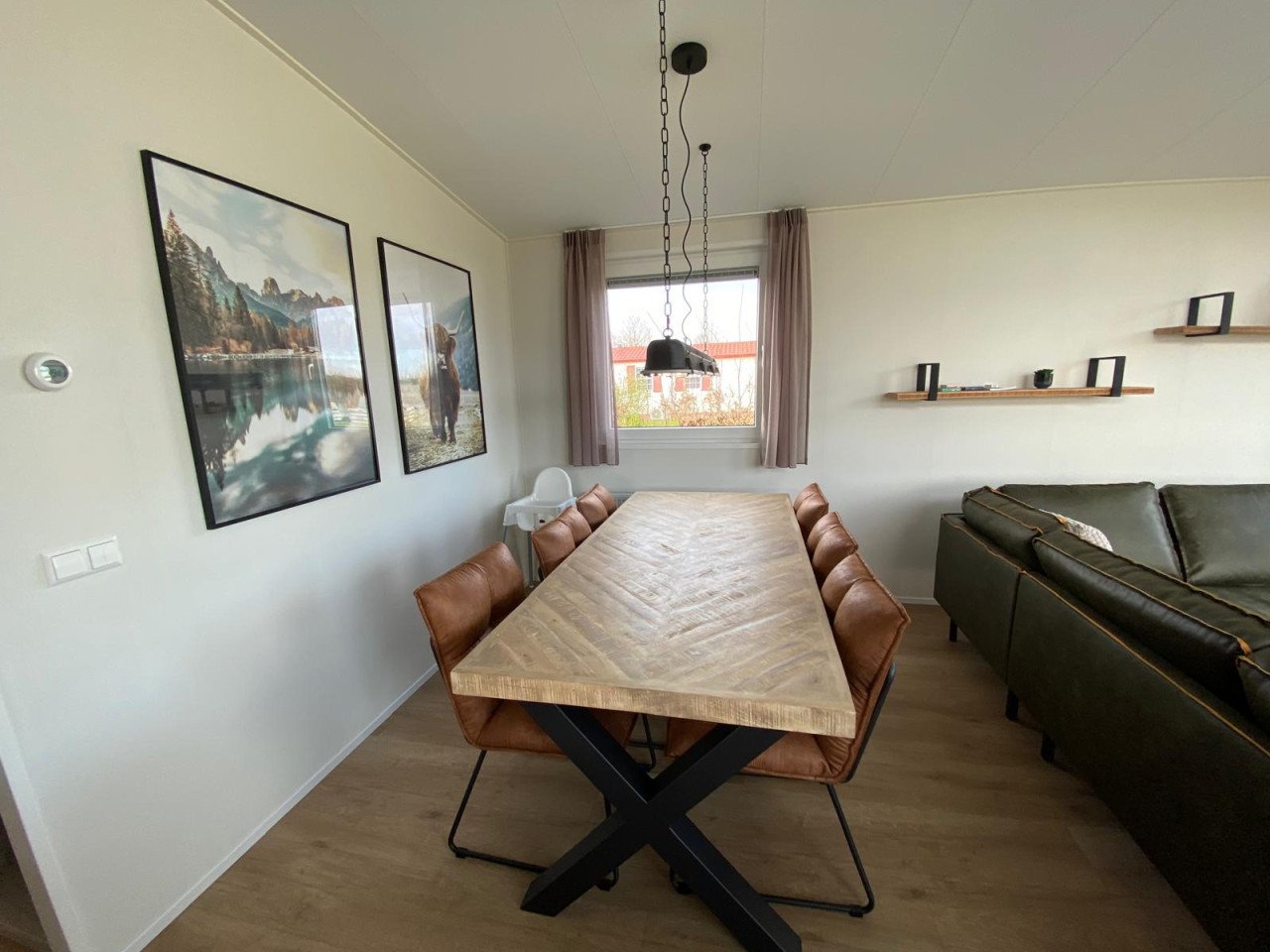 Mooie nieuwe 6 persoons woning te huur in Baarland