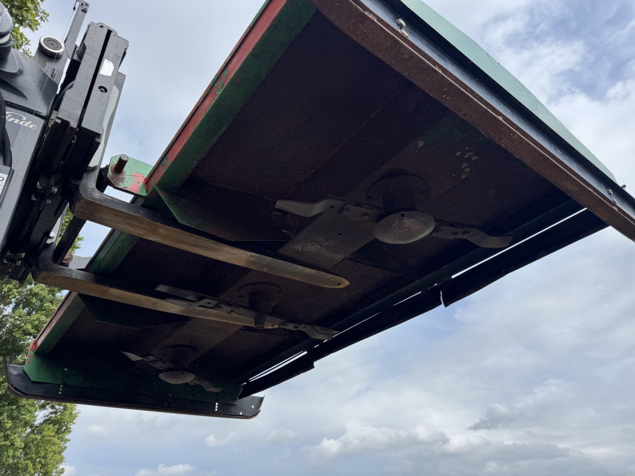 Weidebloter 275