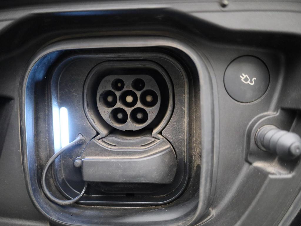 Volvo XC40 recharge core | automaat | apple carplay / android auto | virtua