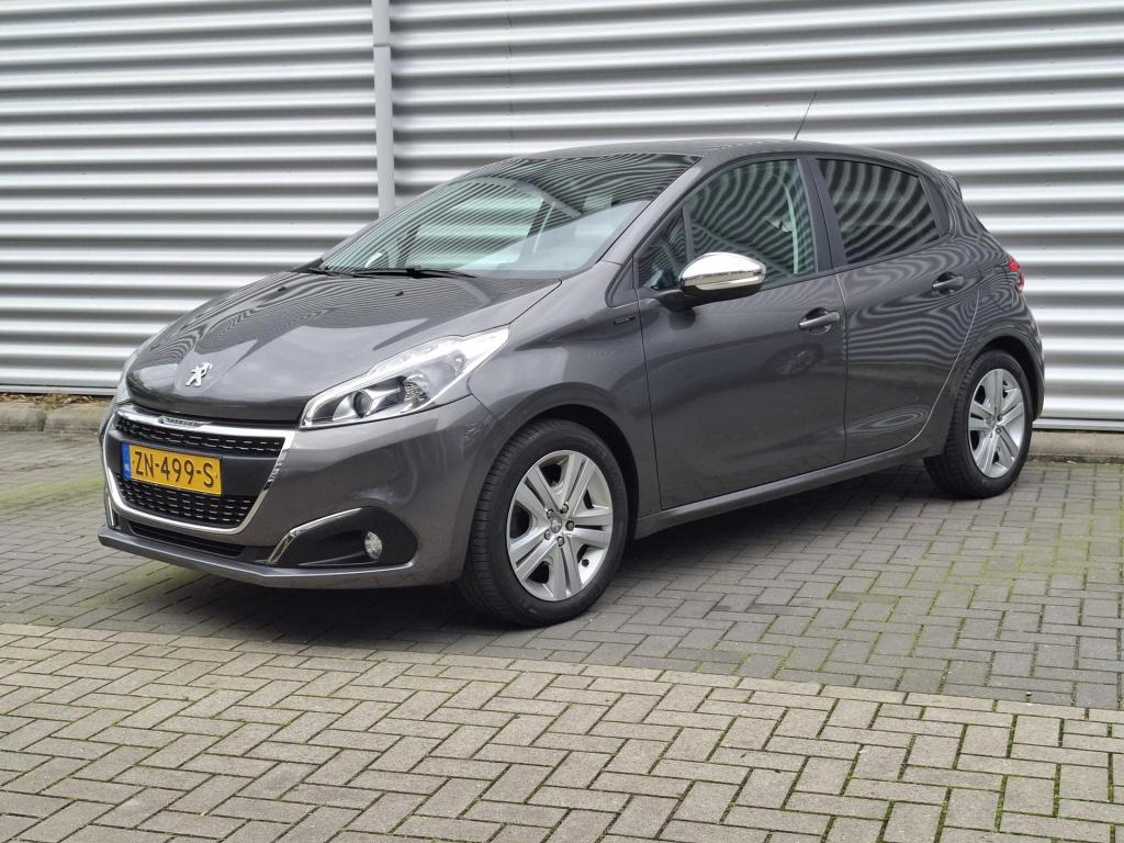 Peugeot 208 1.2 signature nav/airco/cruise/park