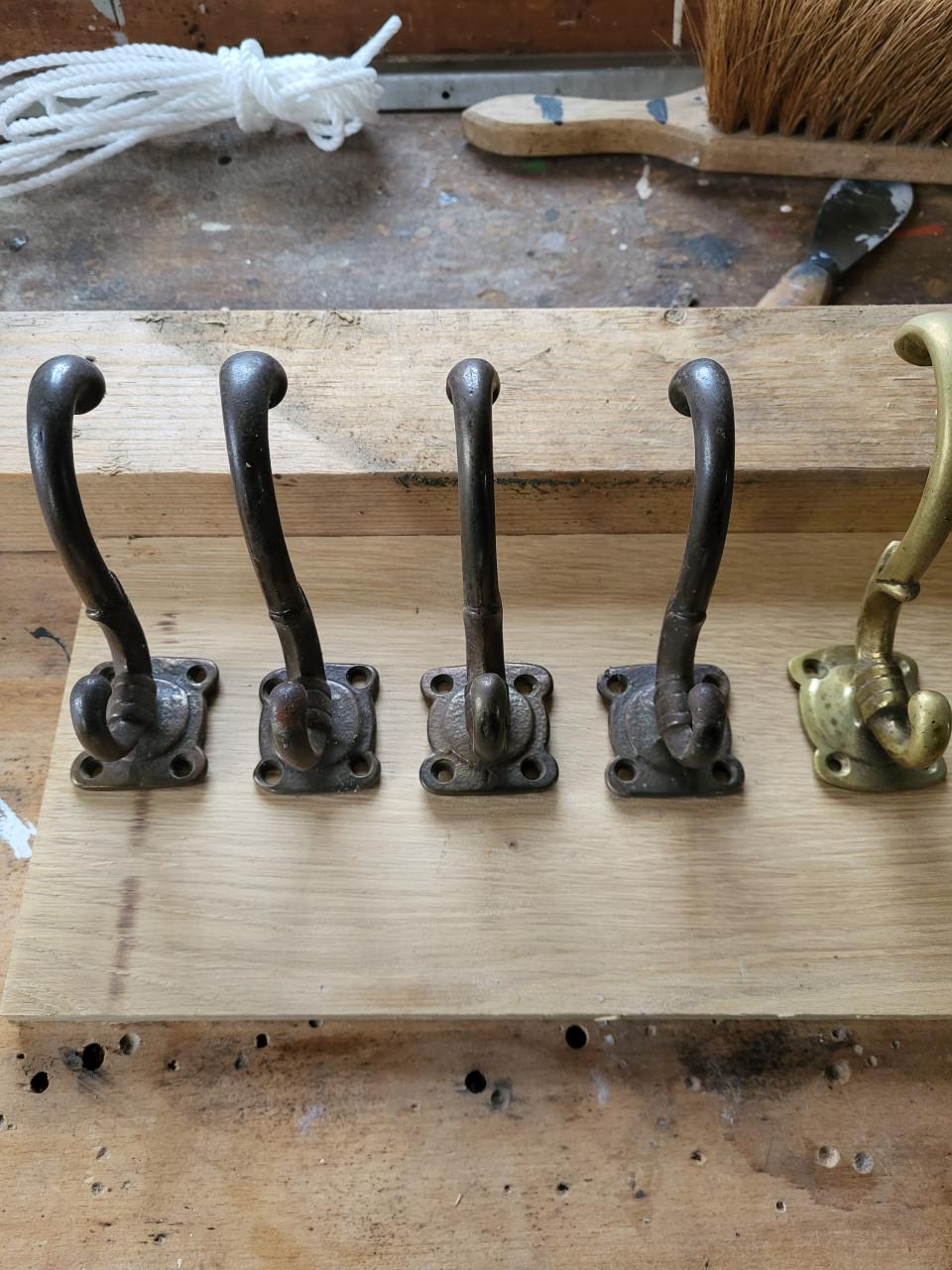 Klassieke kapstok haken