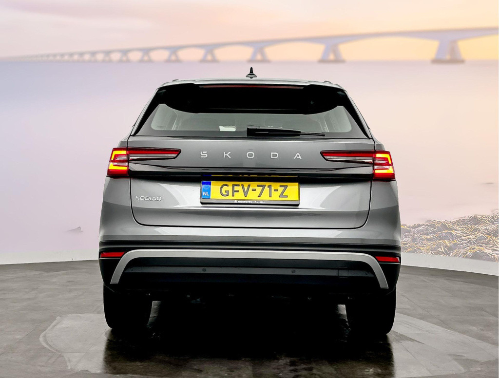Skoda Kodiaq 1.5 tsi mhev business edition dsg7 150pk trekhaak - 20" - tree
