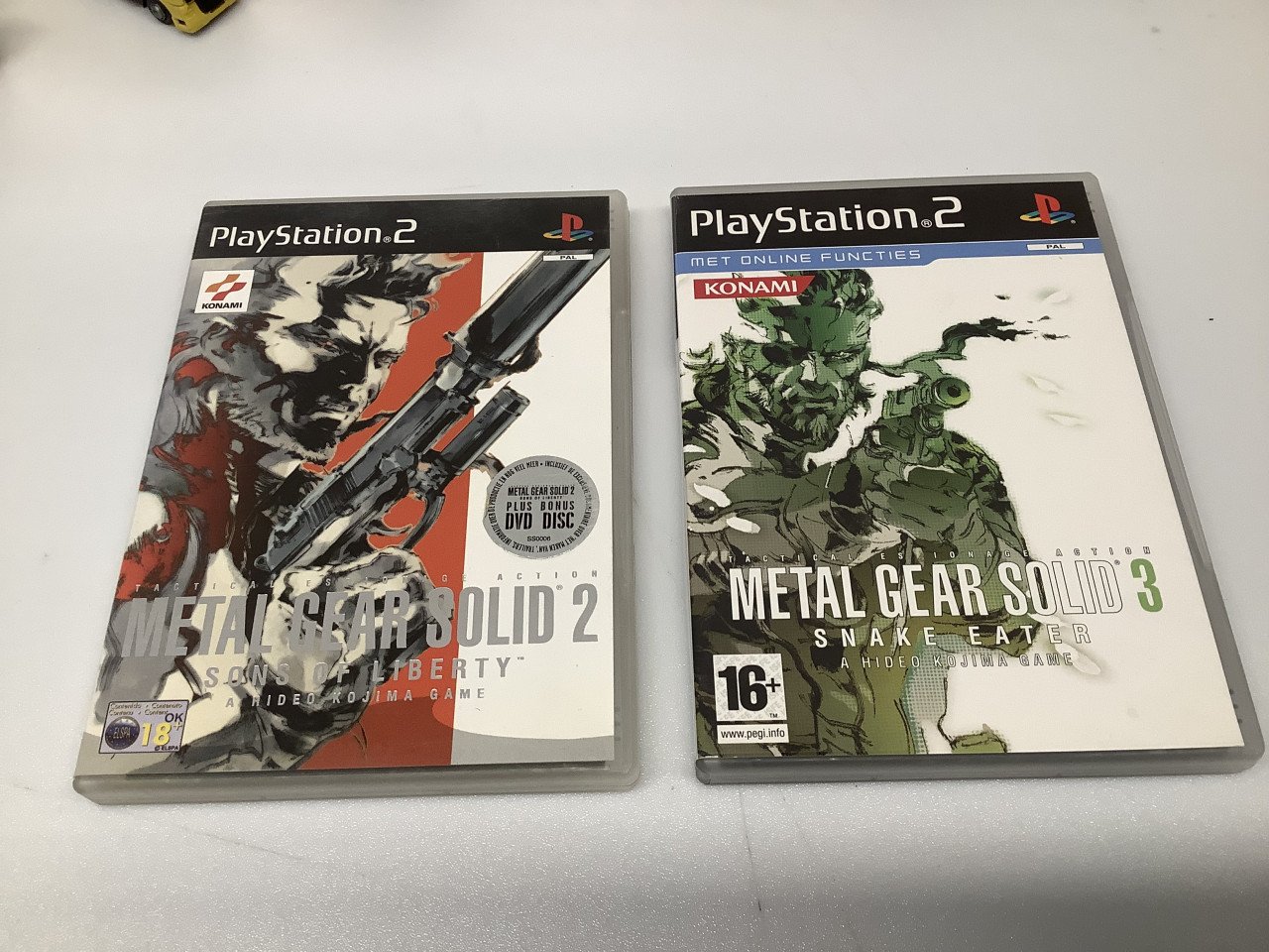 PlayStation 2 spellen te koop aangeboden.