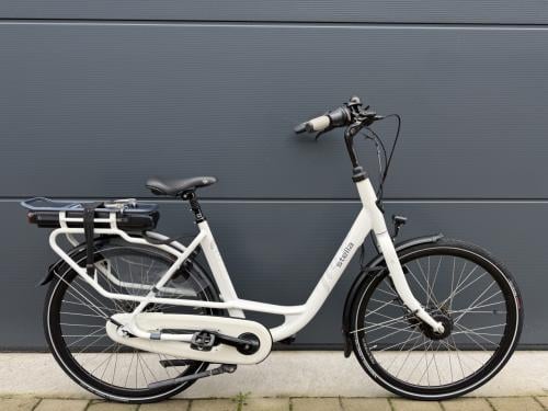 Zeer nette Stella Comfort elektrische fiets 522WH