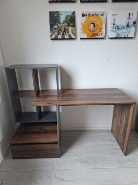 Bureau, zoals goed als nieuw