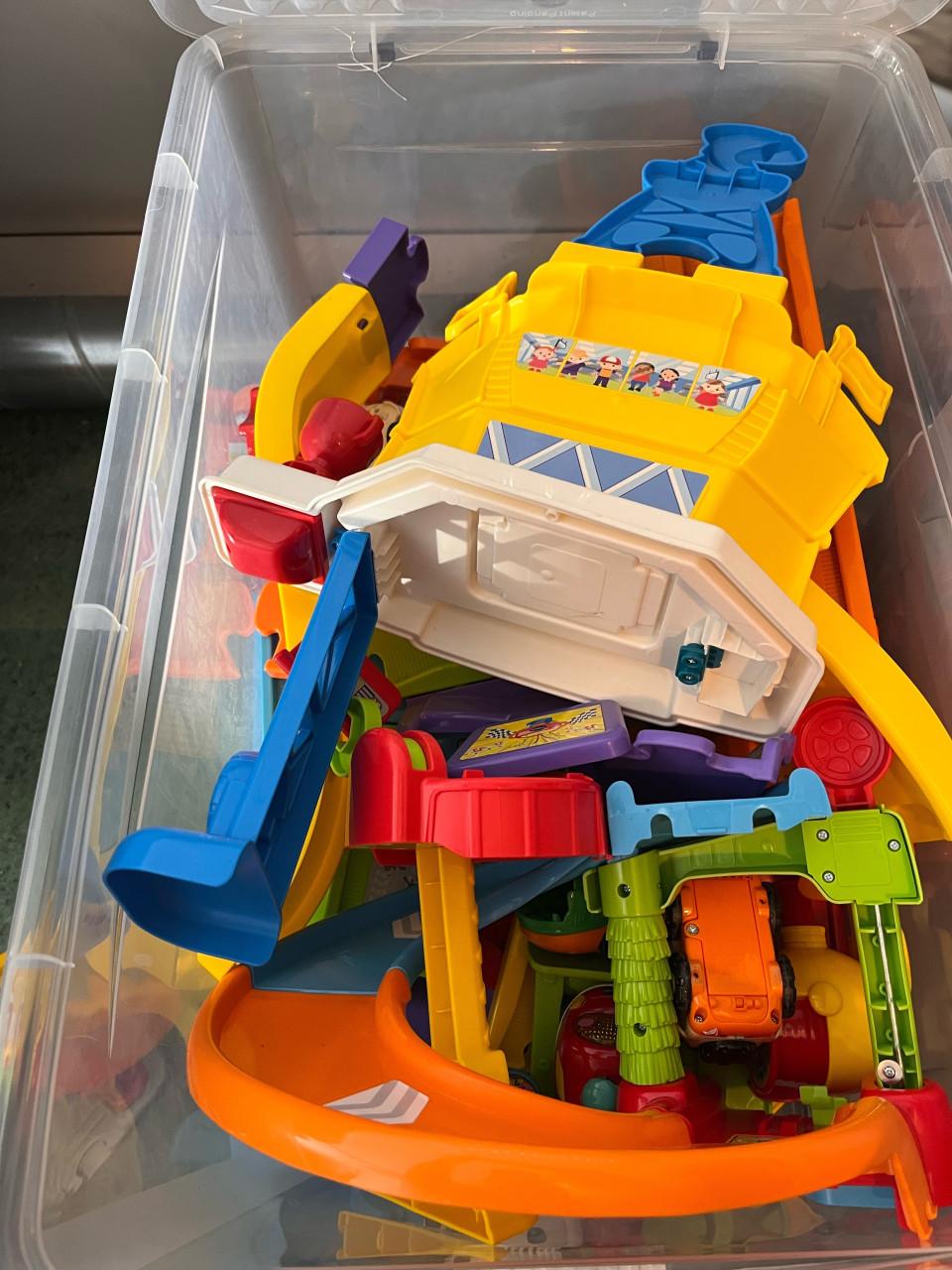 Toet toet autos en baan