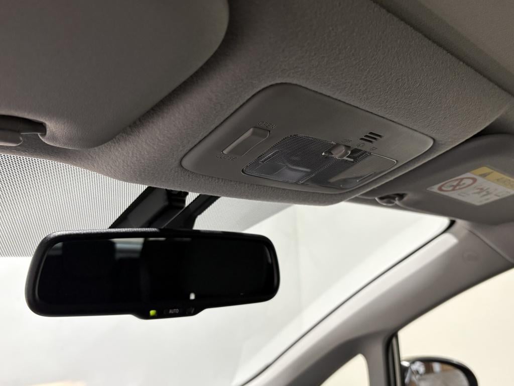 Toyota Verso-s 1.3 vvt-i dynamic | lage km-stand |