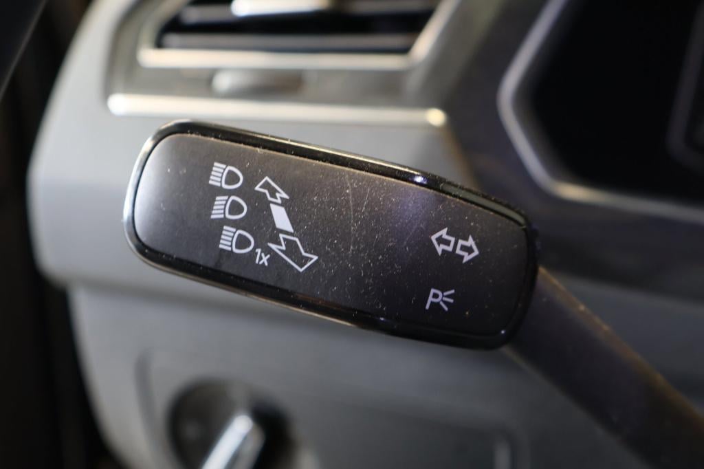 Volkswagen Tiguan 1.5 tsi life business nl auto, app connect, led, stoelver