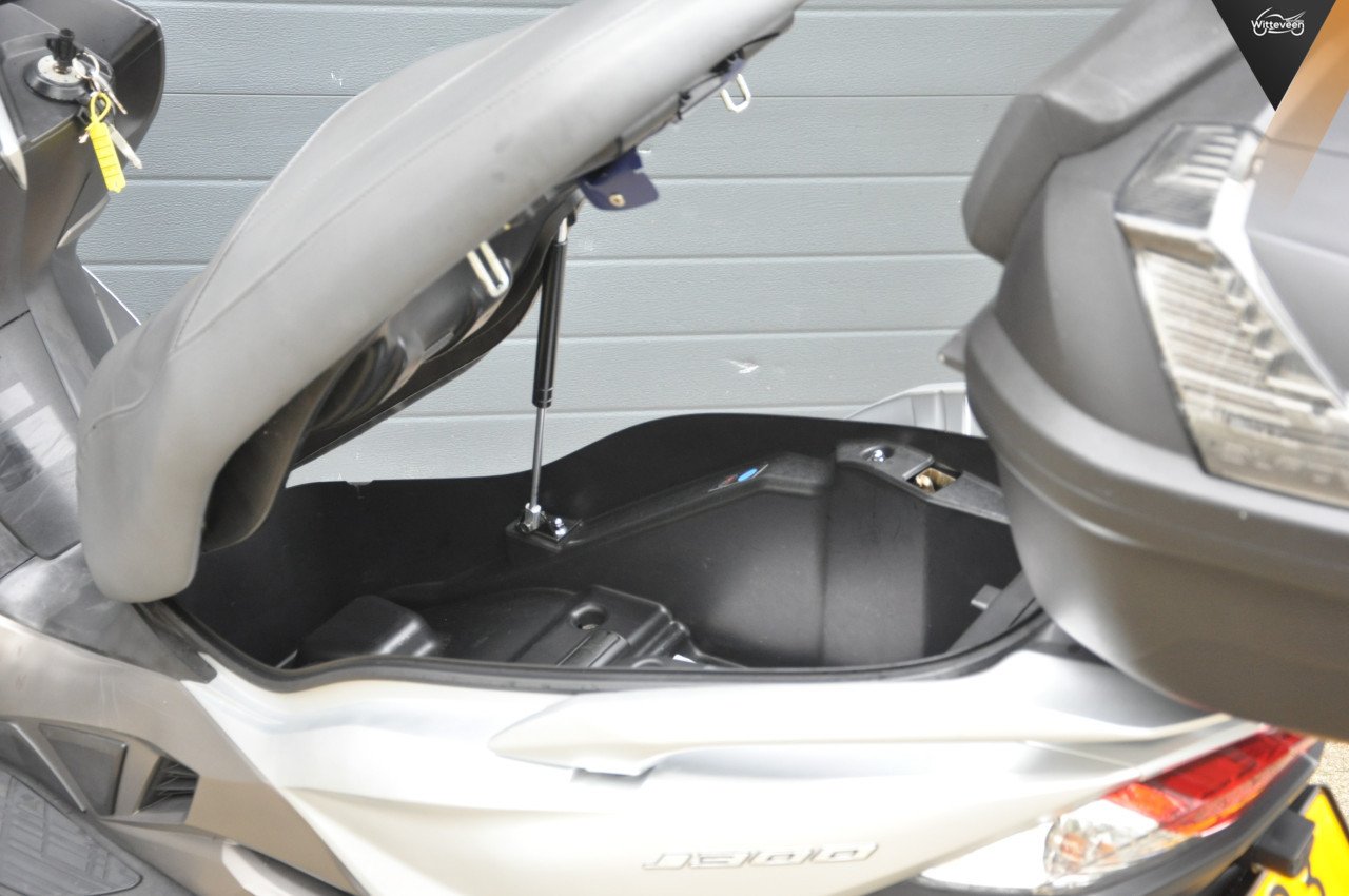 Kawasaki J300 ABS Nette scooter