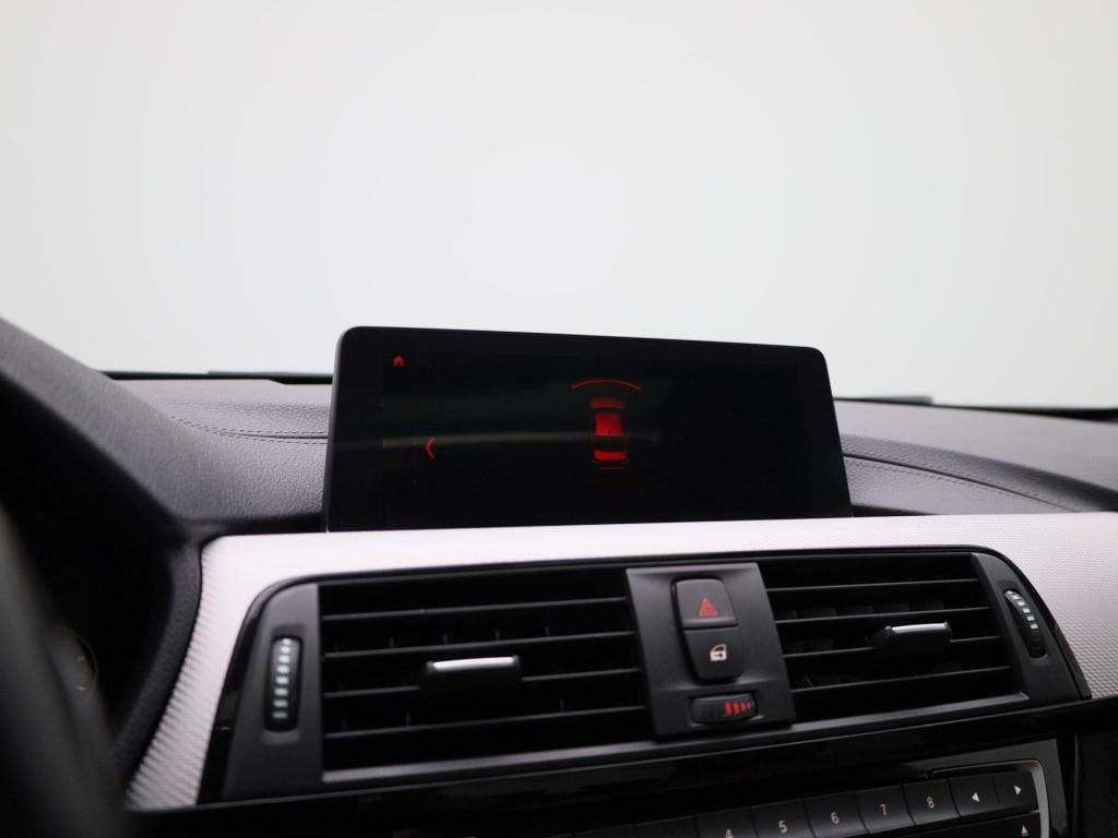 BMW 3-serie 320i m sport edition | automaat | sportonderstel | lmv | schuif