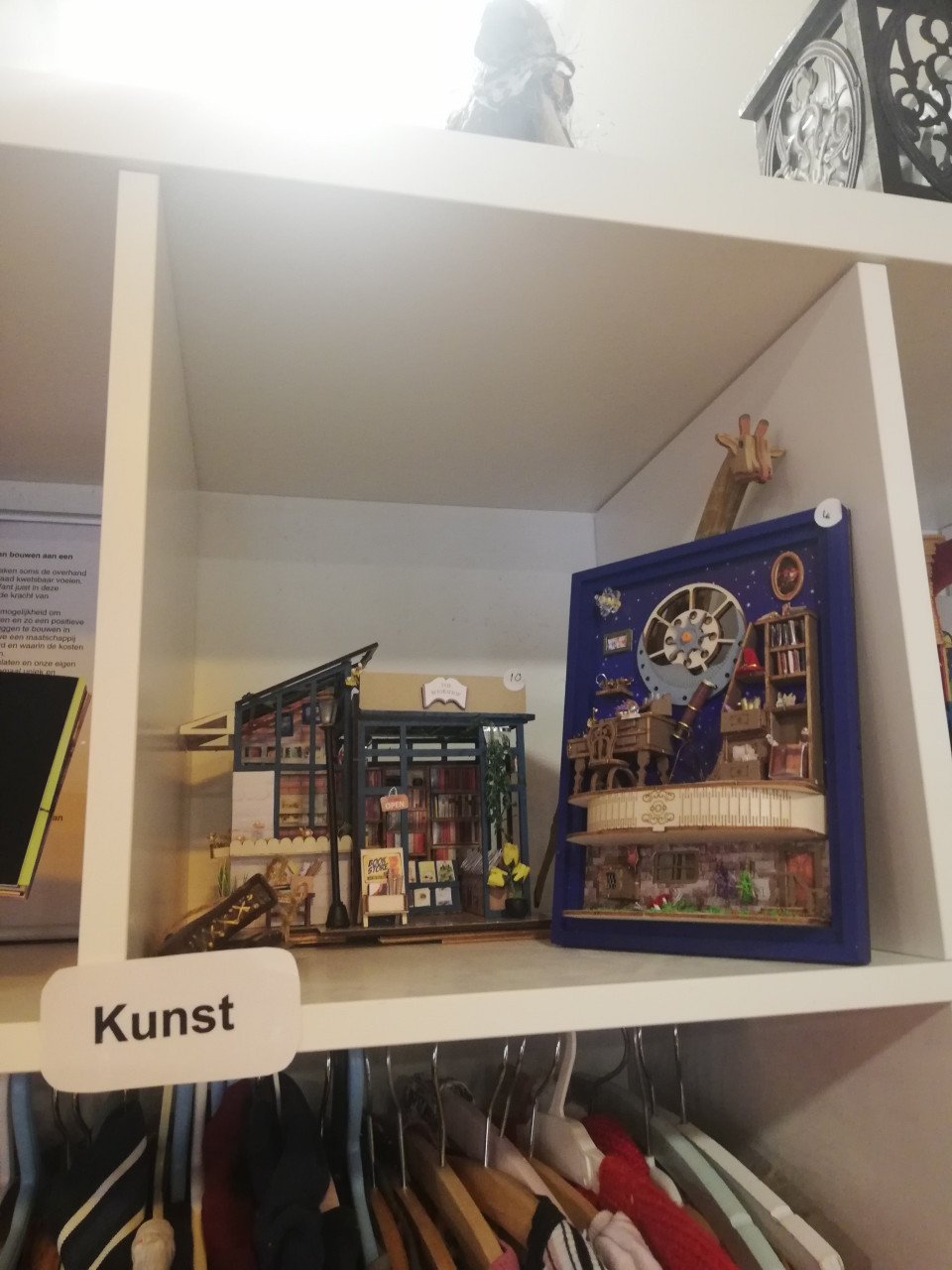 Ruilen en delen halloweenfeestje stichting Ruilwinkel Walcheren