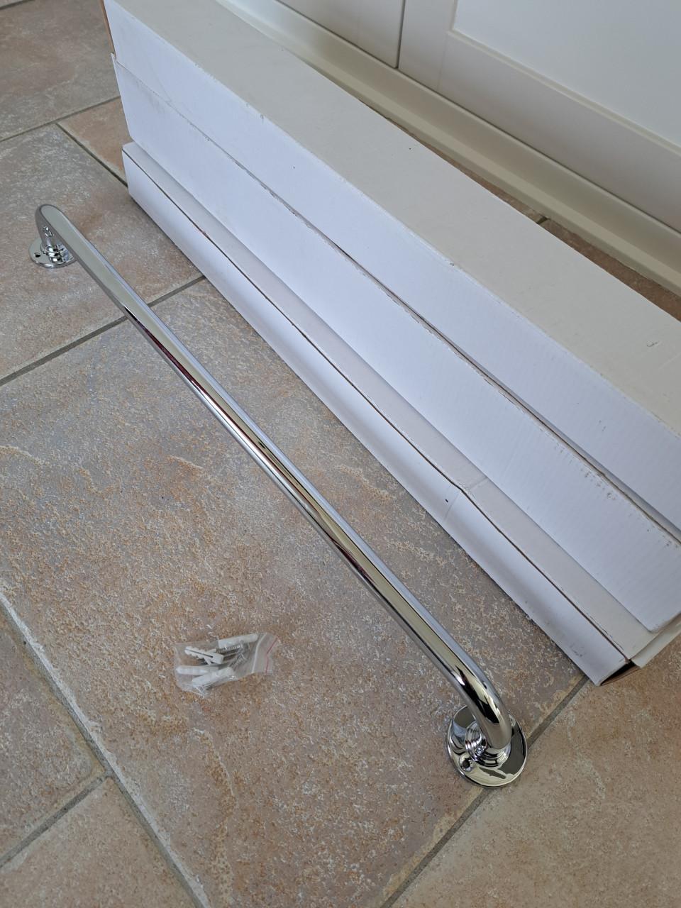 NIEUW WAND HANDDOEK REK 60 CM : GEESA