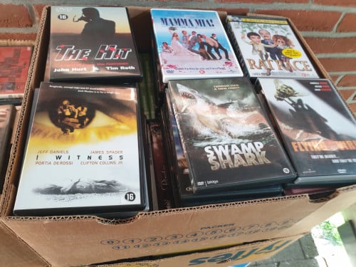 Grote partij dvds  15 dozen vol