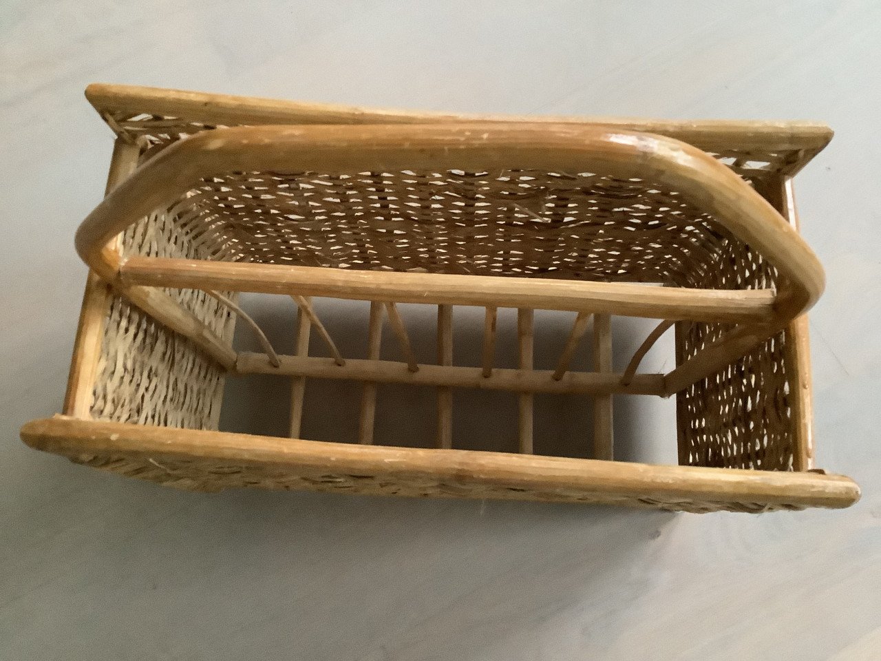 Rotan lectuur mand
