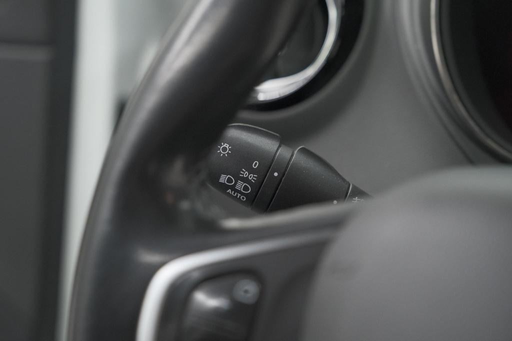 Renault Captur tce 150 edc intens | trekhaak | camera | dodehoekdetectie | 