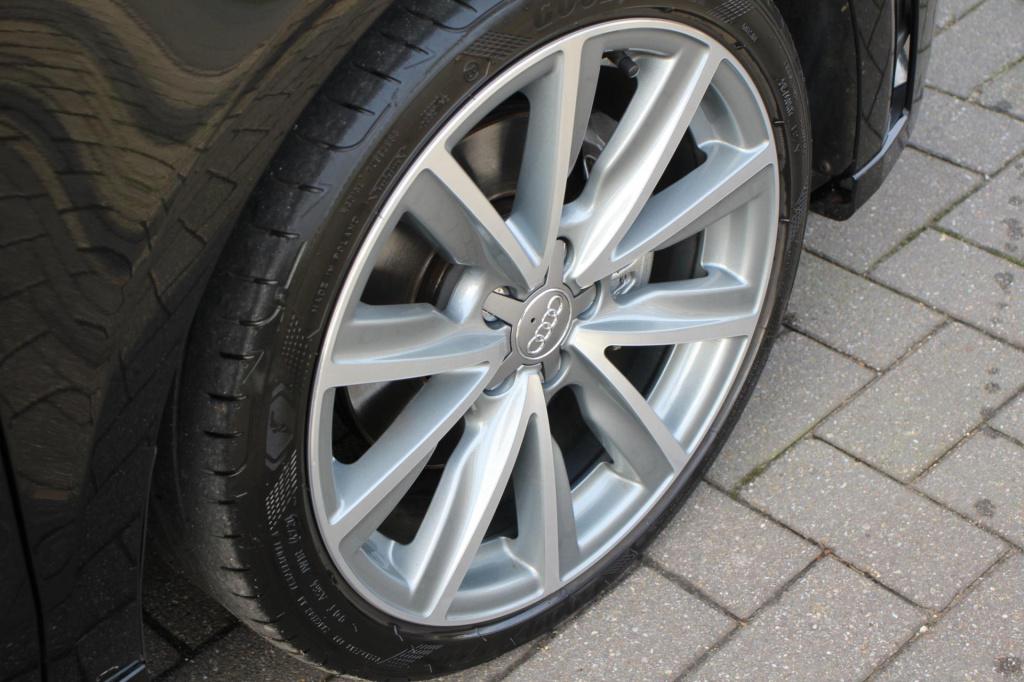 Audi A1 Sportback 1.4 tfsi s-line - stoelverwarming - parkeersensoren - 17 